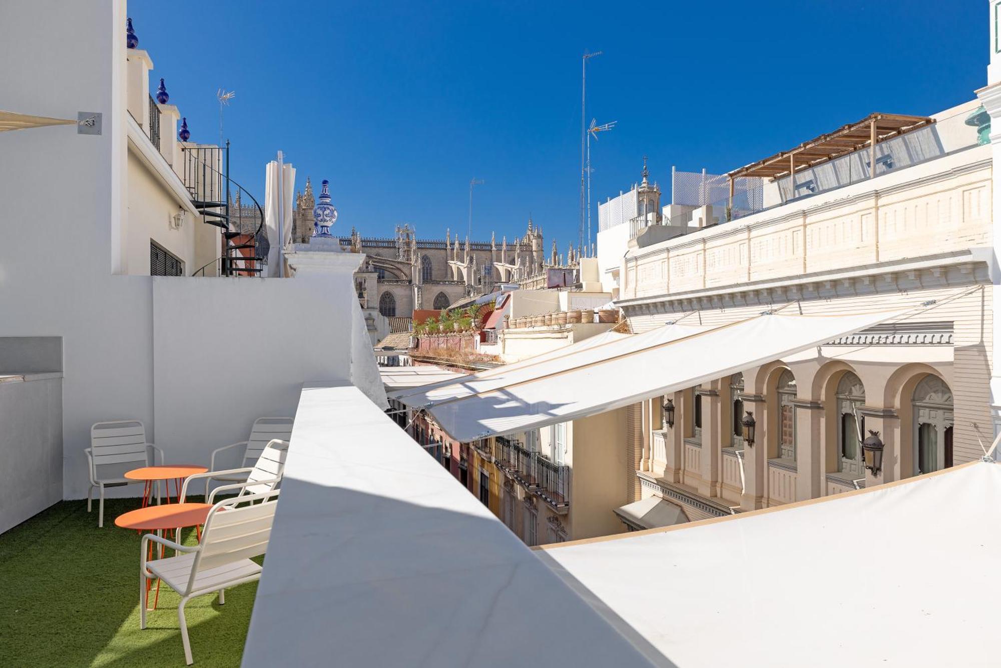 Lukanda Hospec Seville Exterior photo